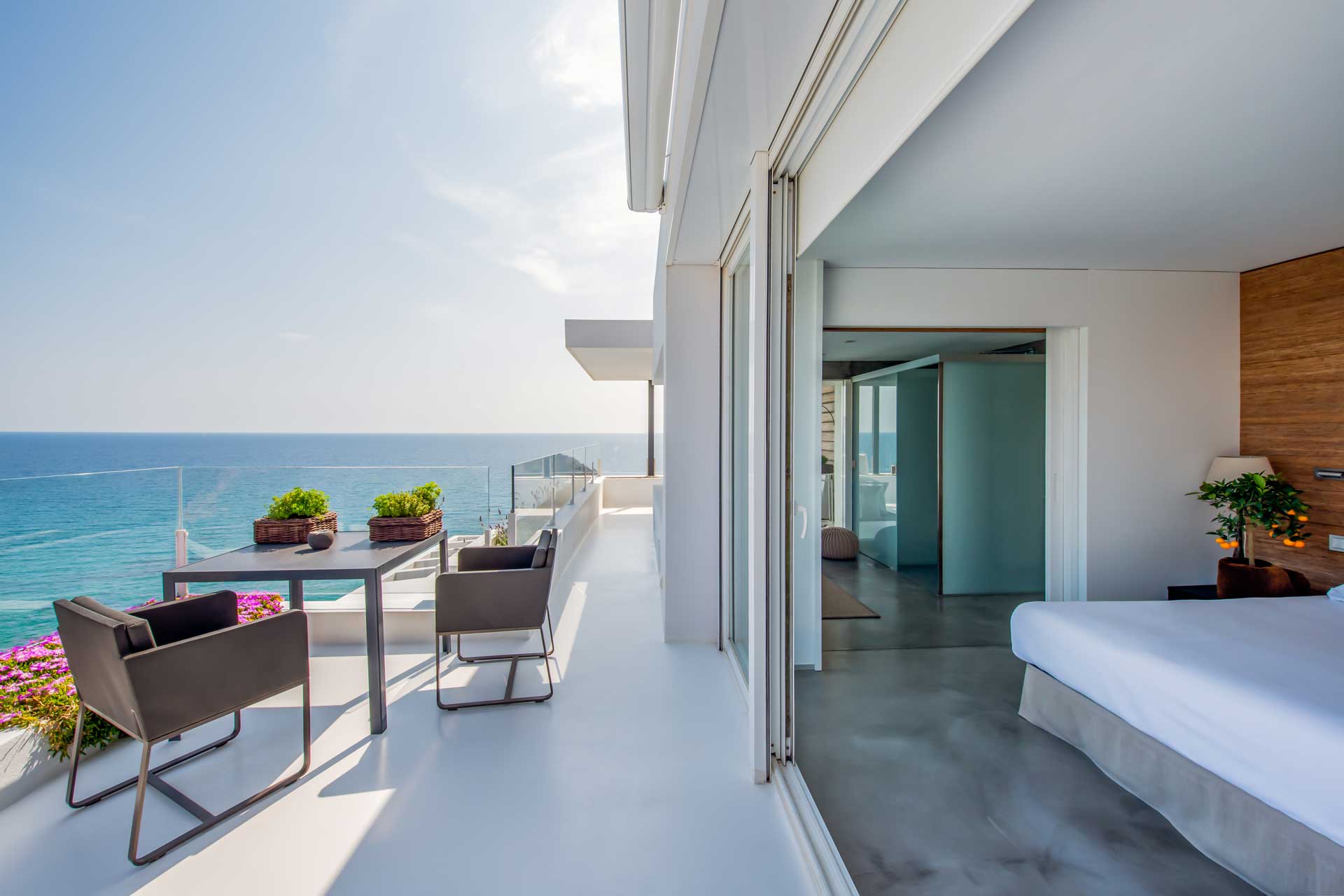 Villa Infinty Ibiza Vista Alegre - Master-Suite mit privater Terrasse