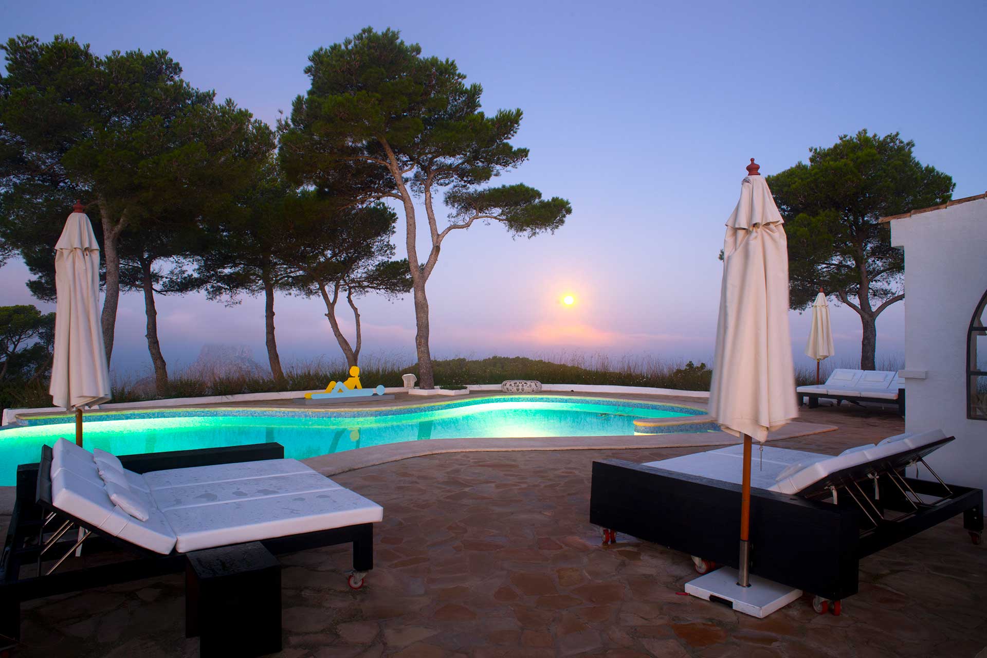 Can T. Ibiza - Swimmingpool-Bereich
