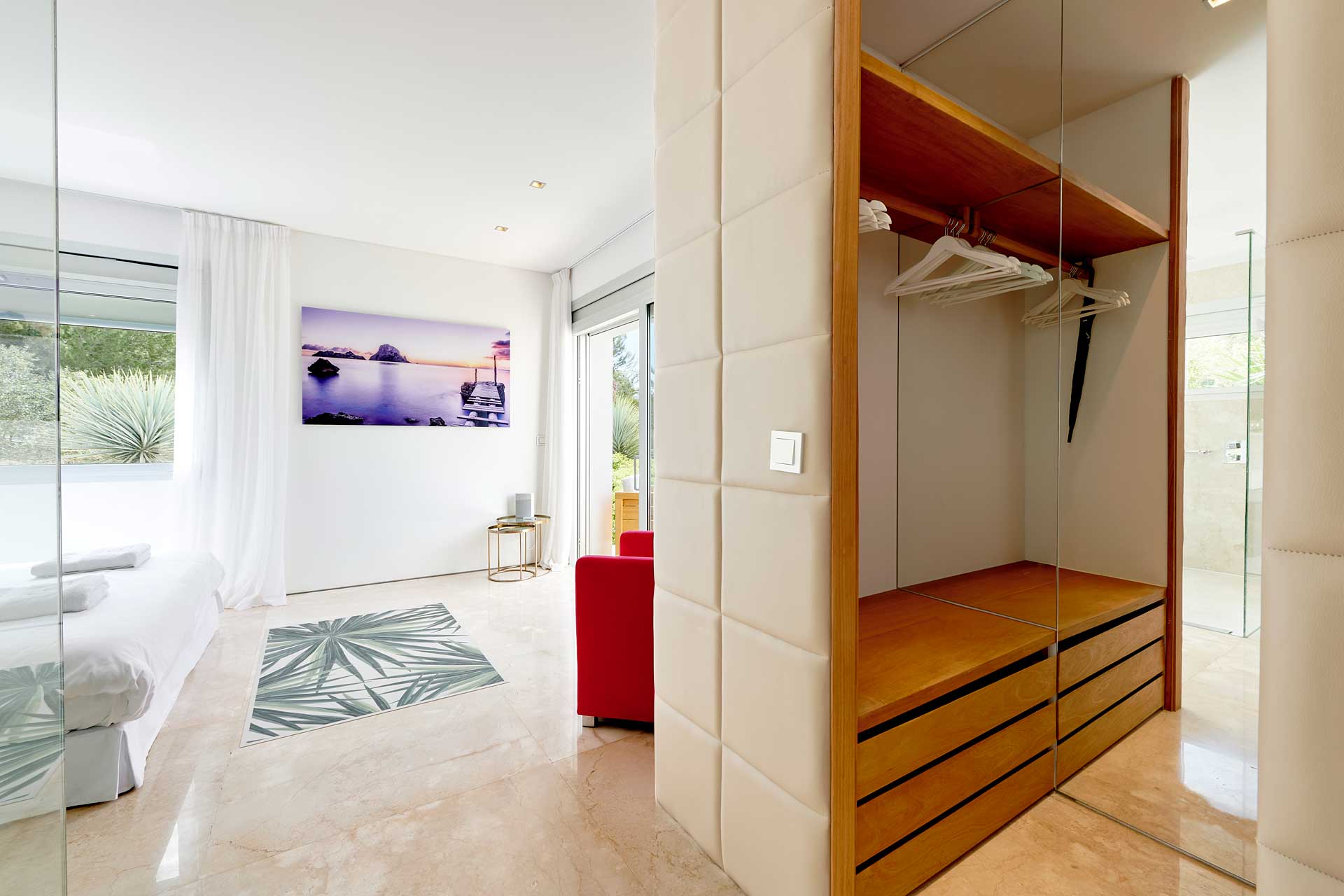 Villa CA Ibiza - Bedroom 4 with en-suite bathroom