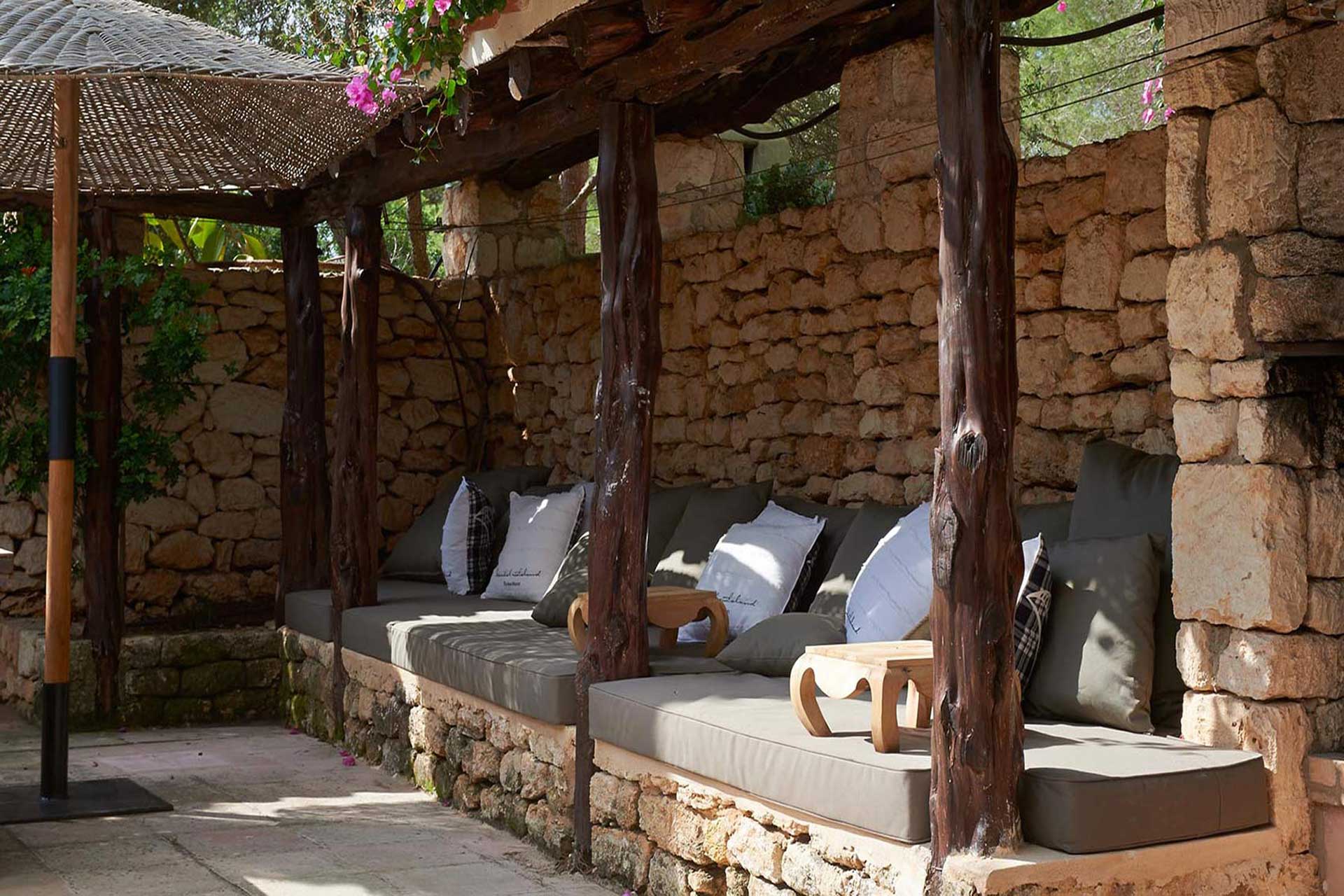 Villa Can Bute Ibiza - BBQ terrace
